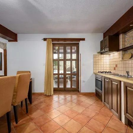 بيت للعطل Villa Radetici
